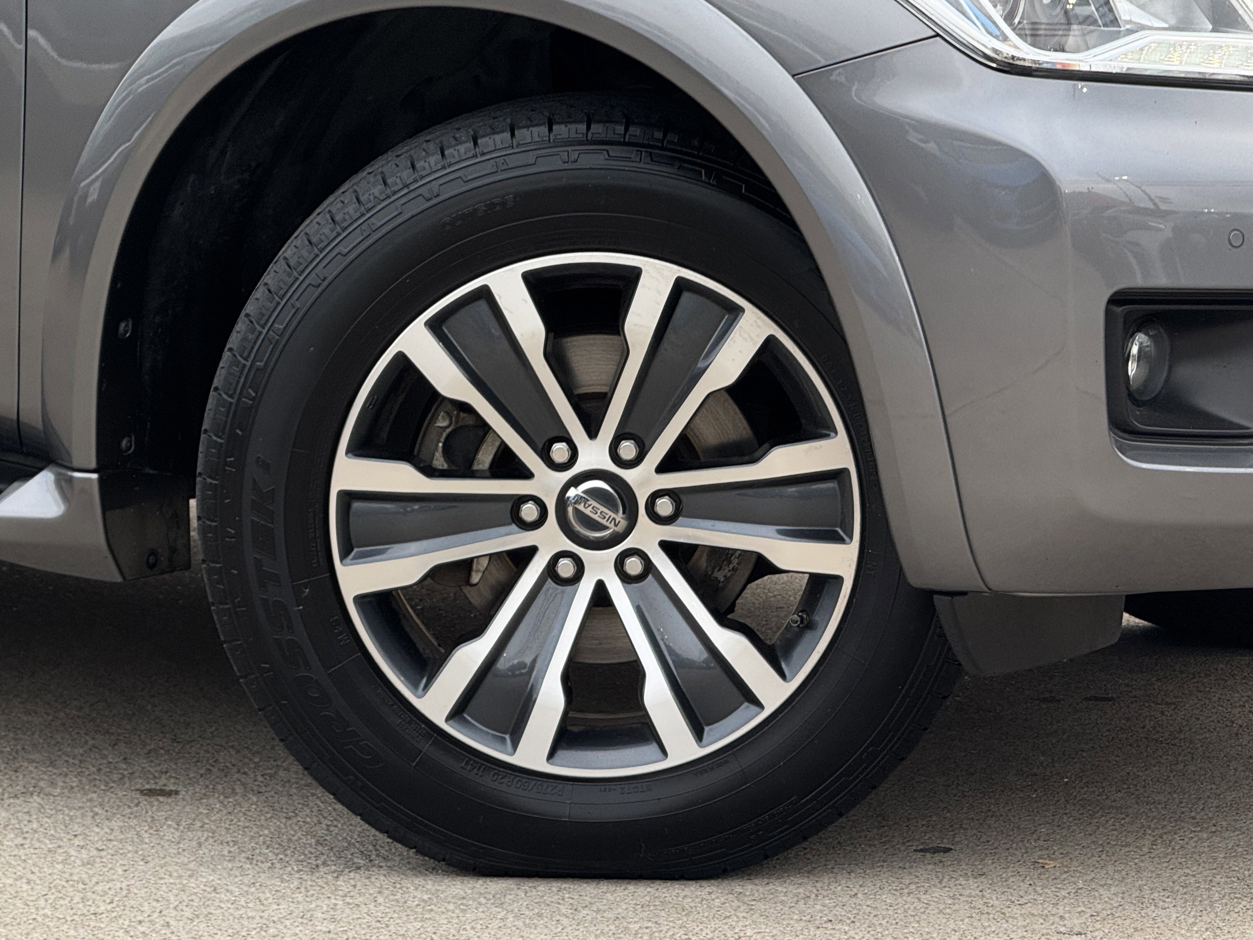 Used 2020 Nissan Armada SL w/ Premium Package image 8