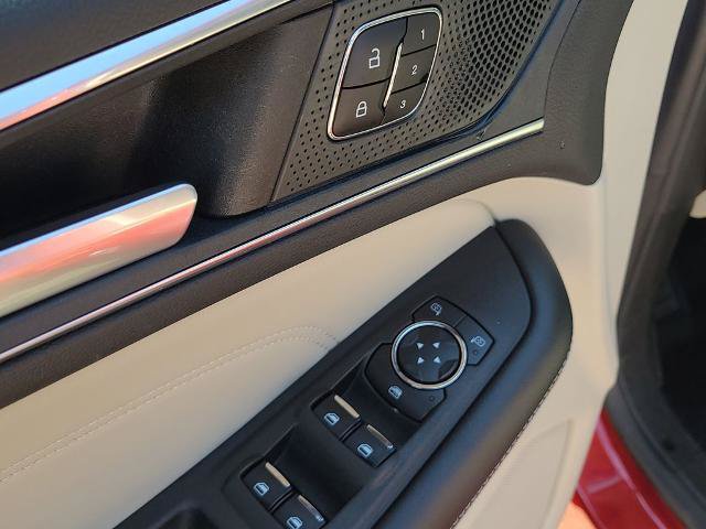 Certified 2023 Ford Edge Titanium AWD/4WD image 22