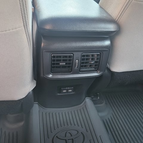 Used 2024 Toyota RAV4 XLE w/ Convenience Package image 16