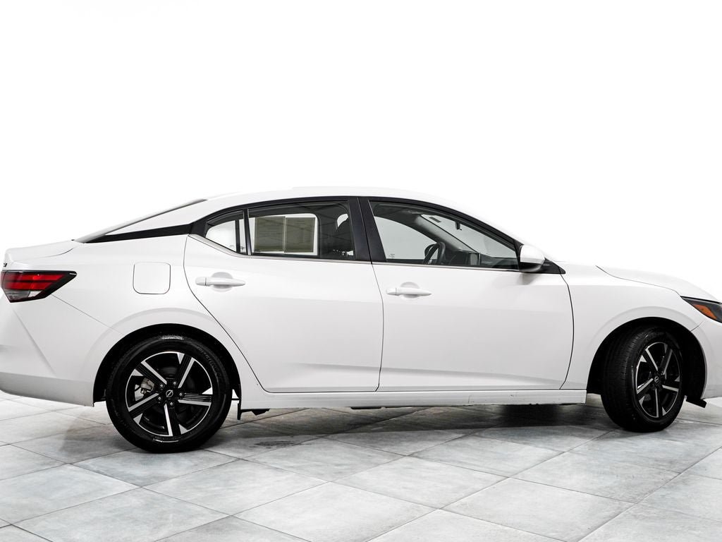 Used 2024 Nissan Sentra SV FWD image 7