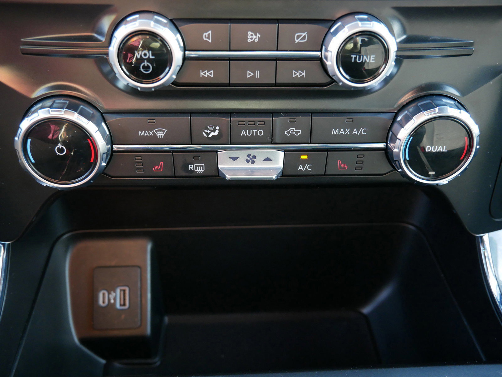 Certified 2022 Ford F150 XLT w/ Equipment Group 302A High image 28