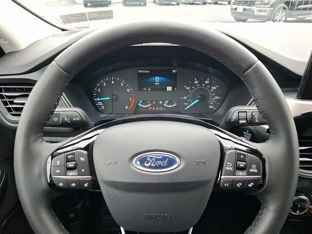 Certified 2022 Ford Escape SE w/ SE Sport Appearance Package image 20