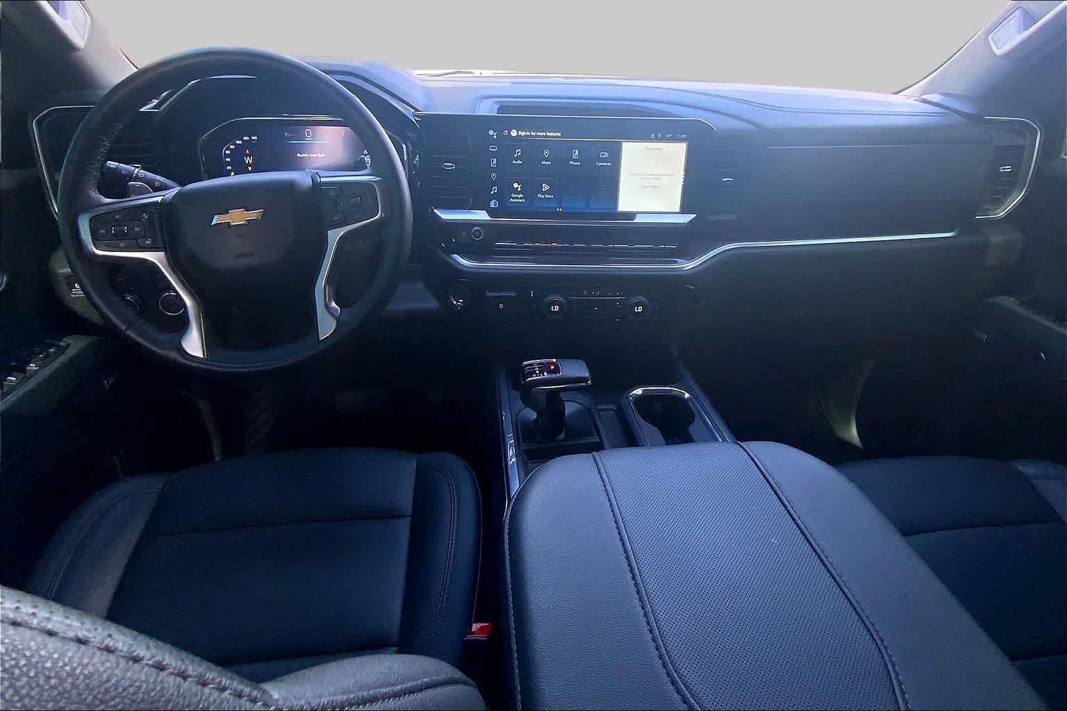Used 2025 Chevrolet Silverado 1500 LTZ AWD/4WD image 16