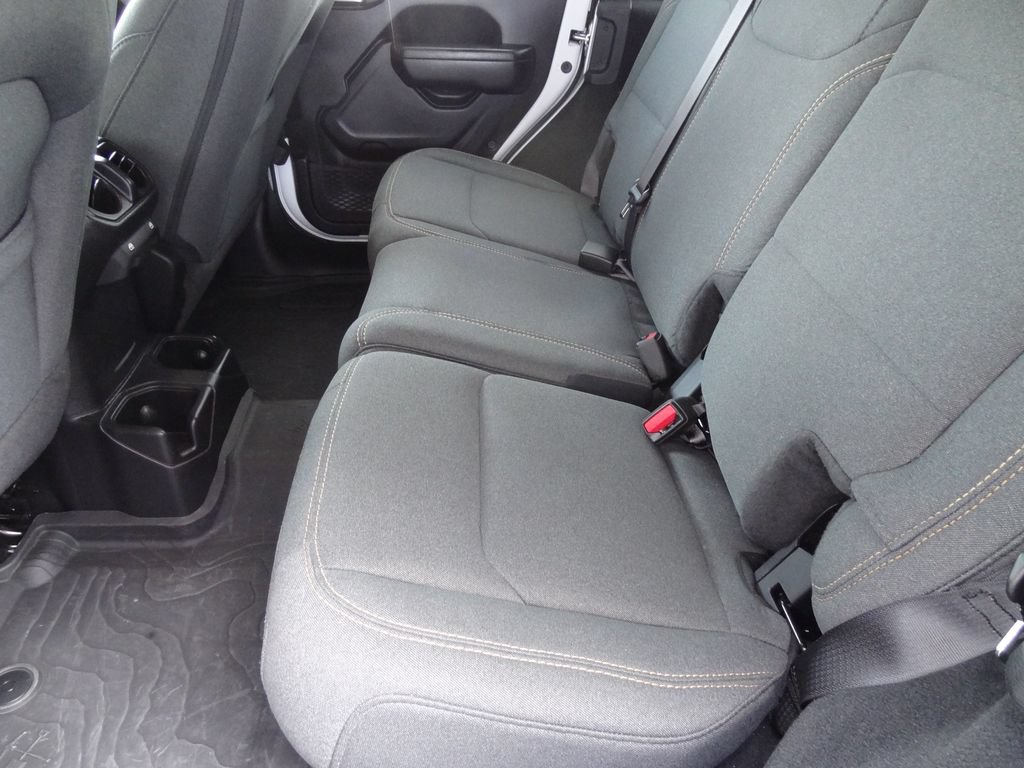 Used 2024 Jeep Wrangler Unlimited Sport AWD/4WD image 7