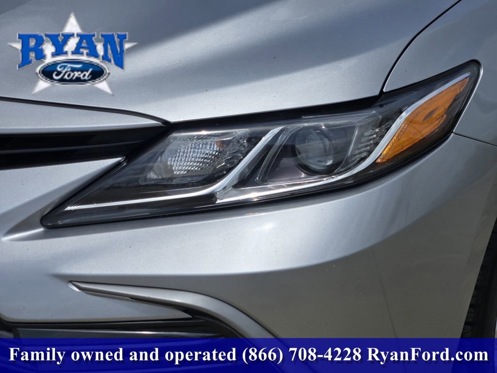 Used 2024 Toyota Camry LE FWD image 6