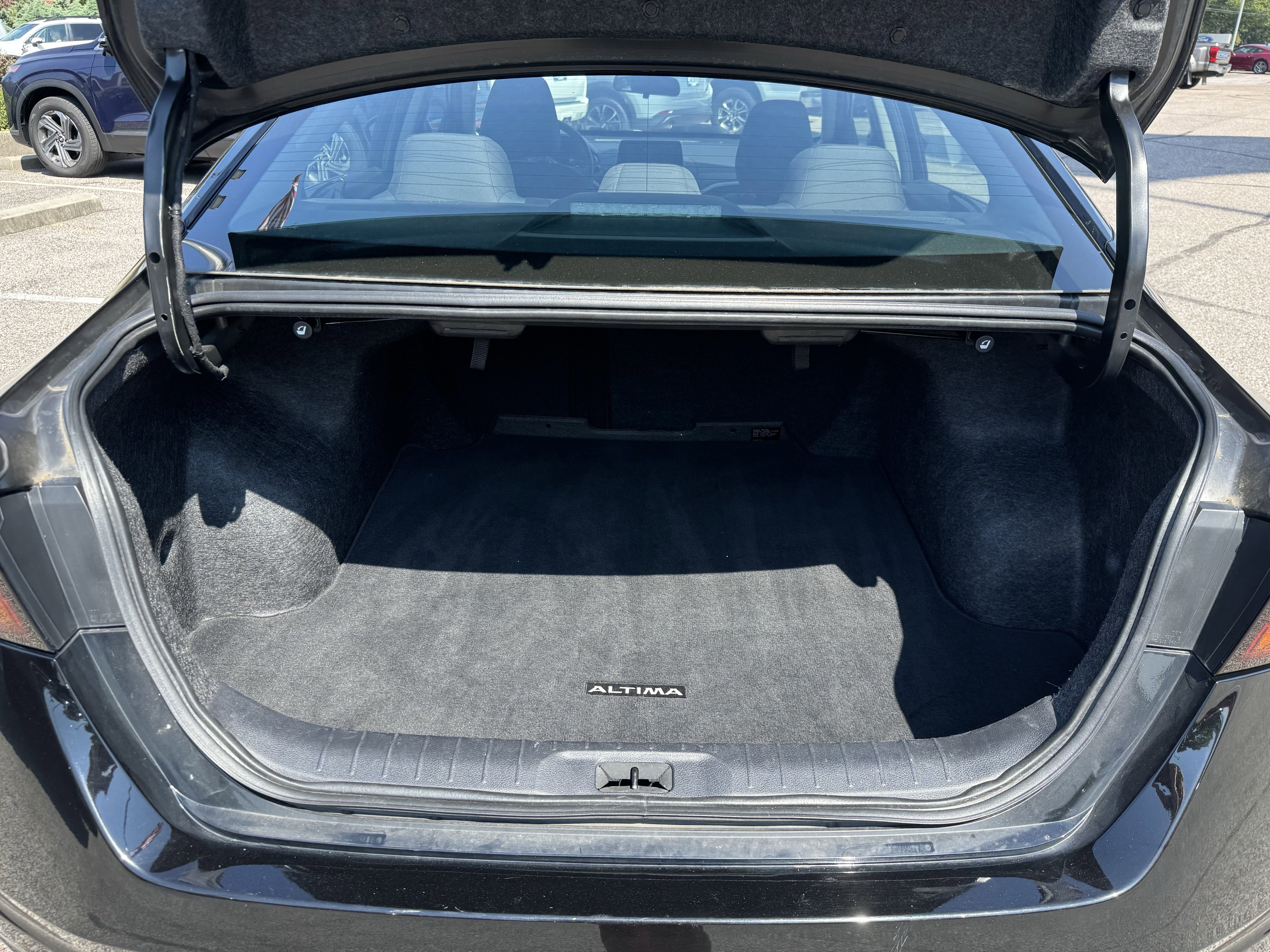 Used 2023 Nissan Altima 2.5 SV image 13