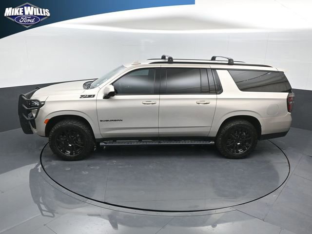Used 2023 Chevrolet Suburban Z71 image 5
