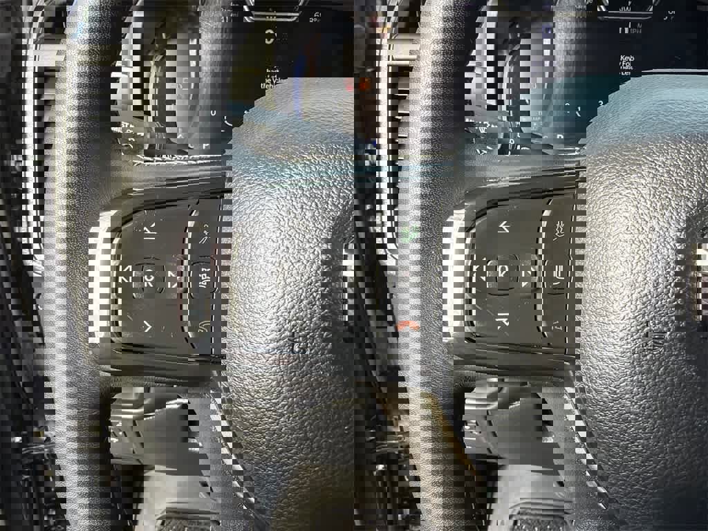 Used 2023 RAM 1500 Limited w/ Body Color Bumper Group image 23