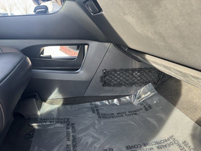 Used 2024 Nissan Pathfinder Platinum w/ Cargo Package image 42