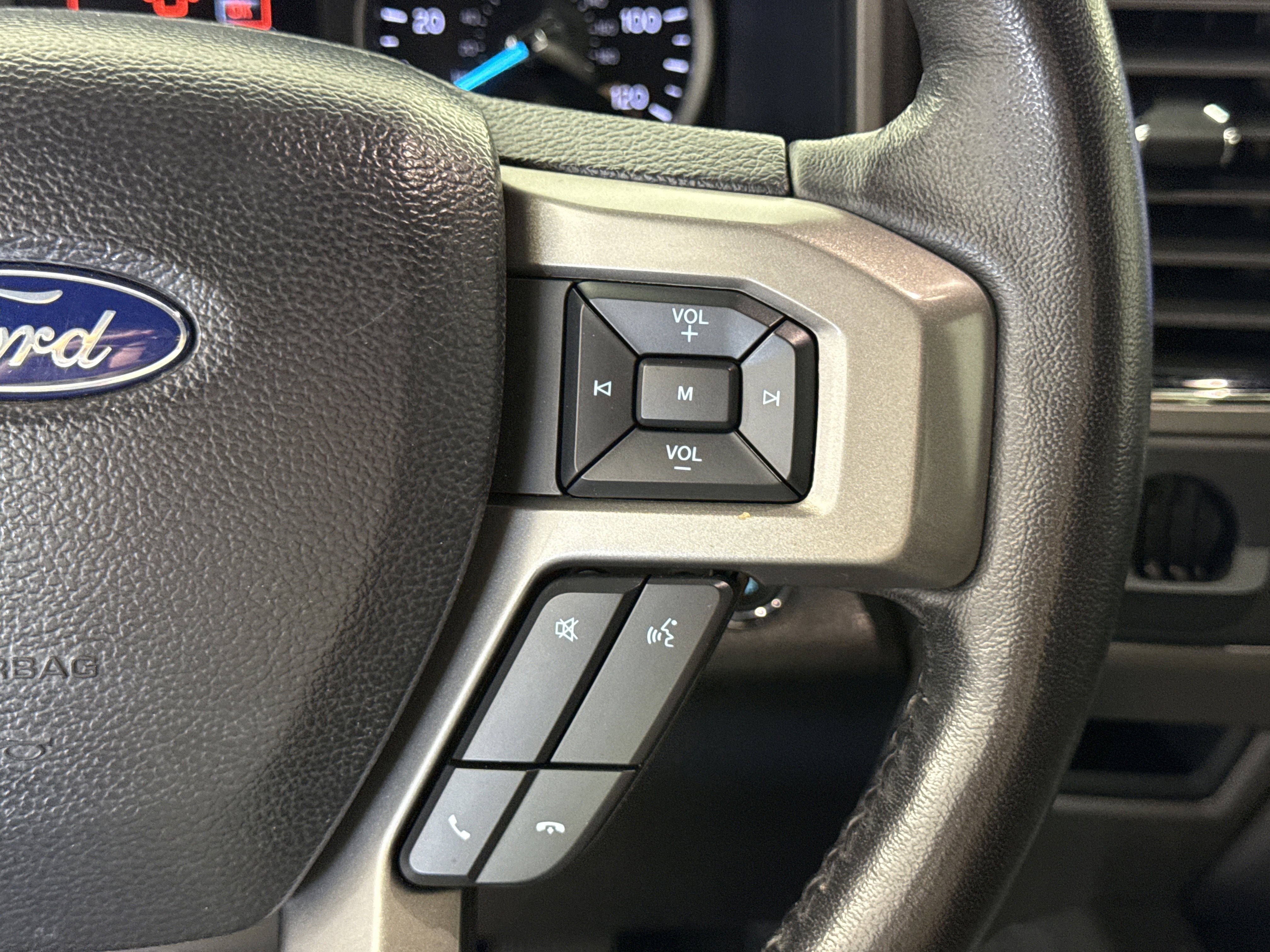 Certified 2021 Ford Expedition XLT w/ Black Accent Package image 25