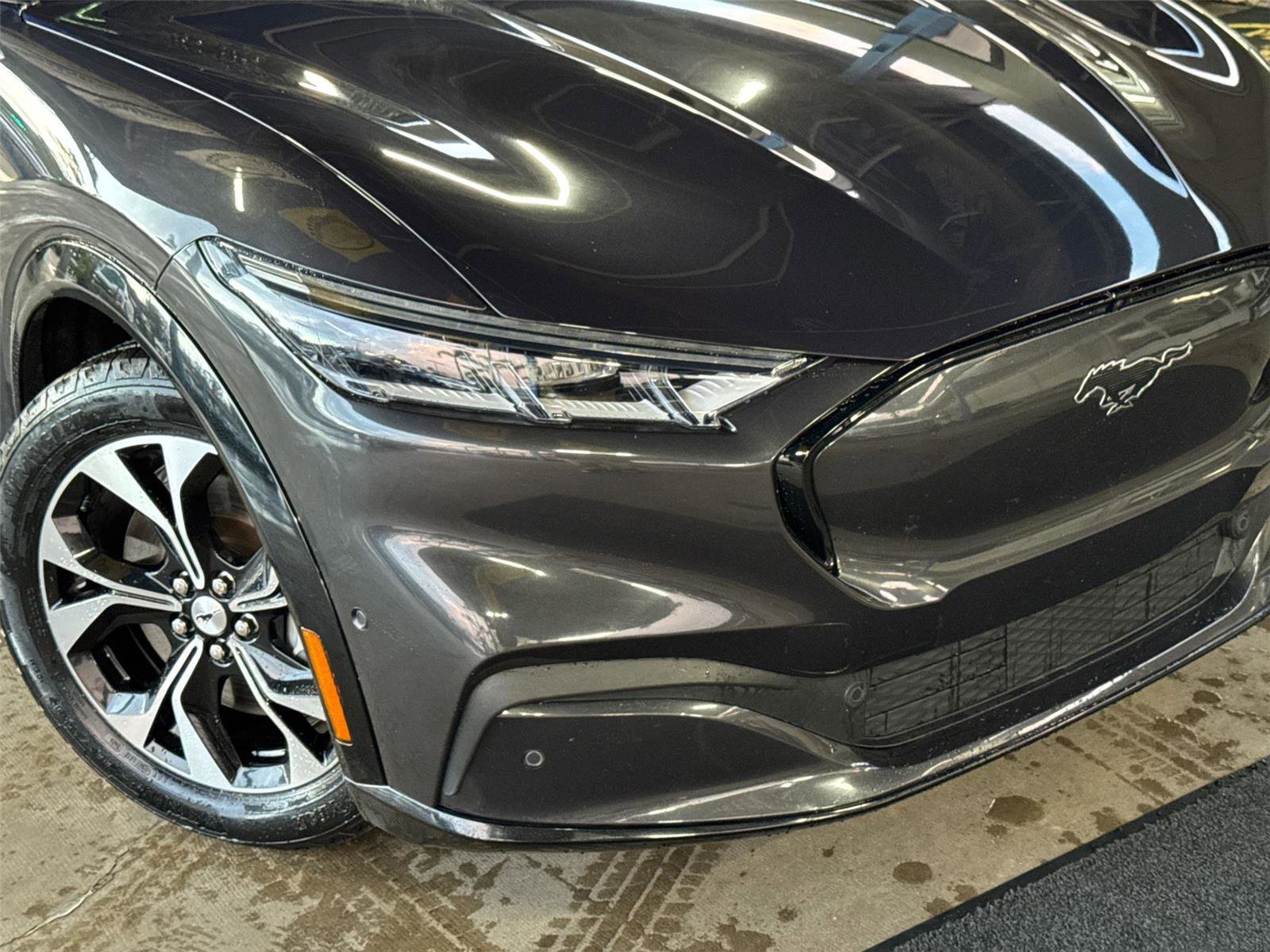 Certified 2022 Ford Mustang Mach-E Premium image 9