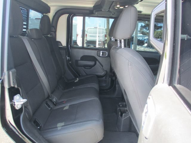 Used 2022 Jeep Gladiator Sport AWD/4WD image 17