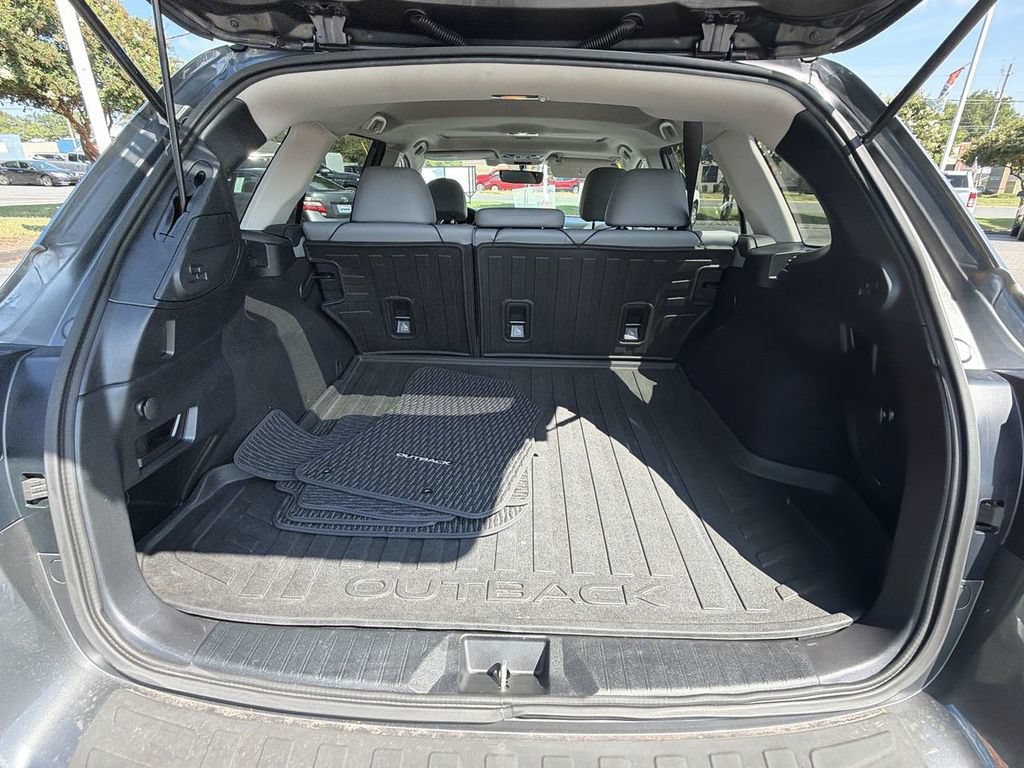 Used 2018 Subaru Outback 2.5i Limited AWD/4WD image 25