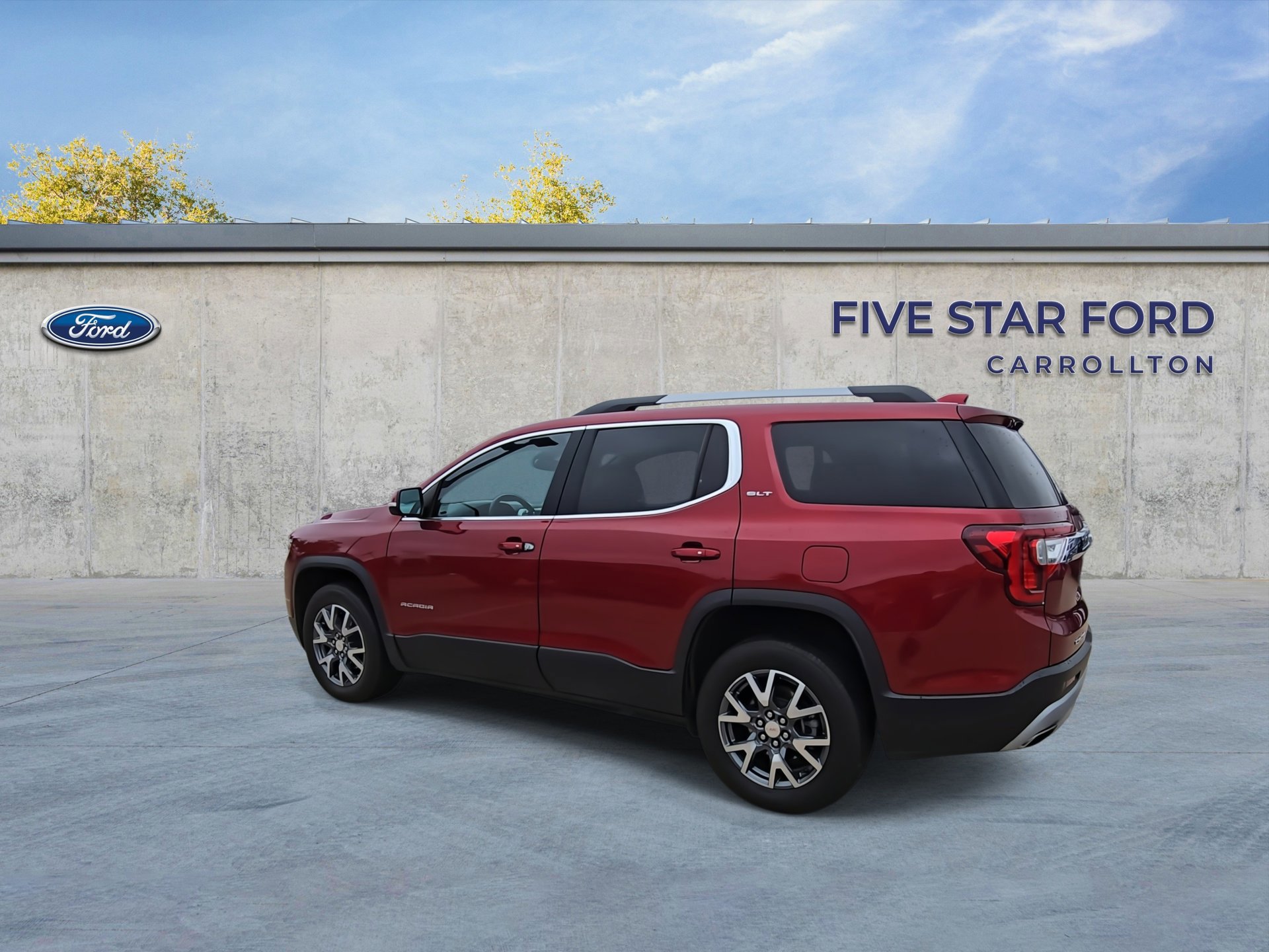 Used 2023 GMC Acadia SLT image 3