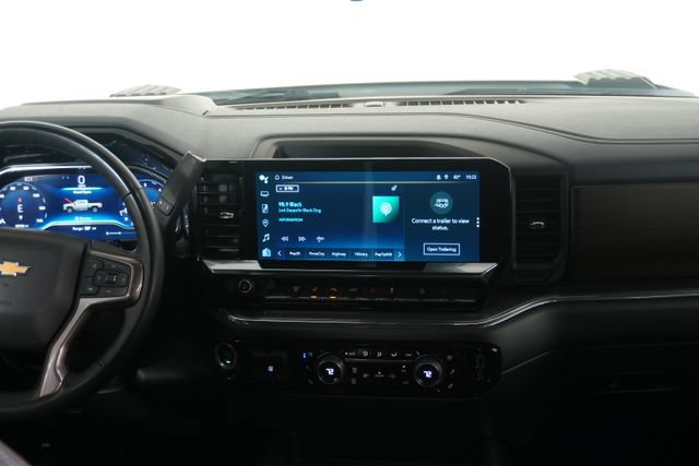 Used 2024 Chevrolet Silverado 3500 High Country w/ Technology Package AWD/4WD image 28