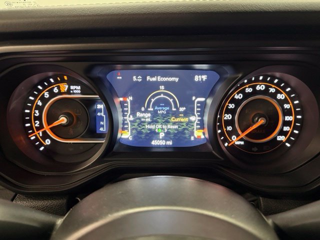 Used 2025 Jeep Gladiator Mojave w/ Convenience Group AWD/4WD image 19