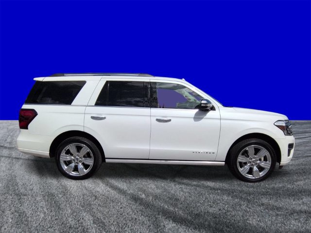Certified 2024 Ford Expedition Platinum AWD/4WD image 3