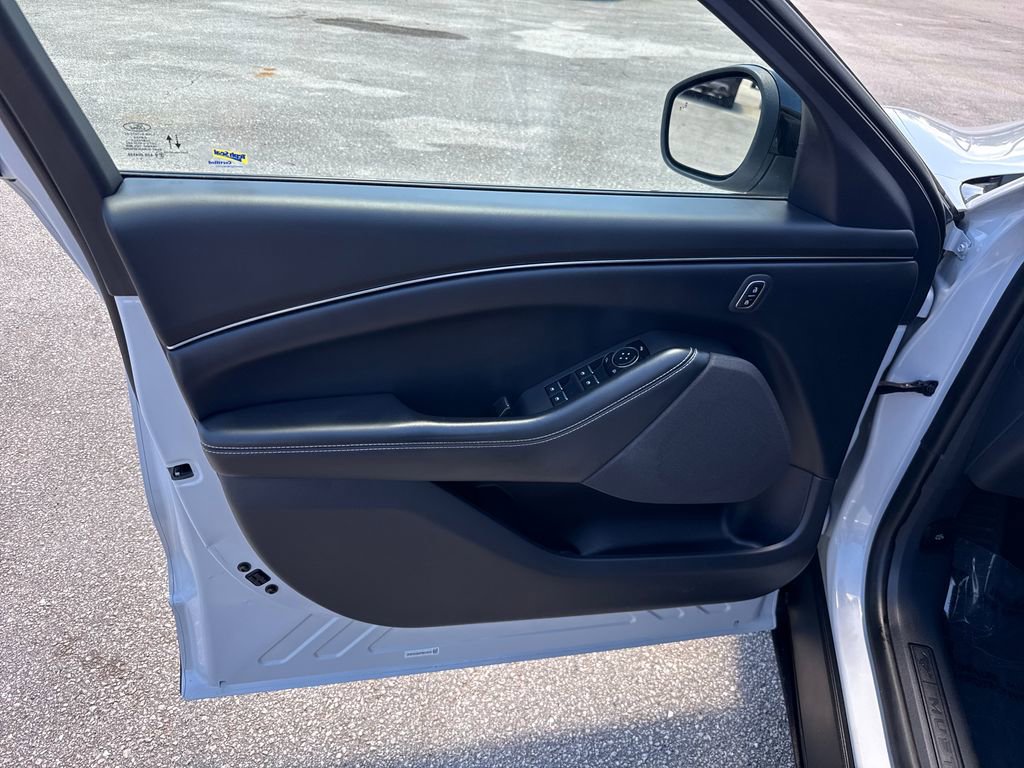 Certified 2023 Ford Mustang Mach-E Select image 13