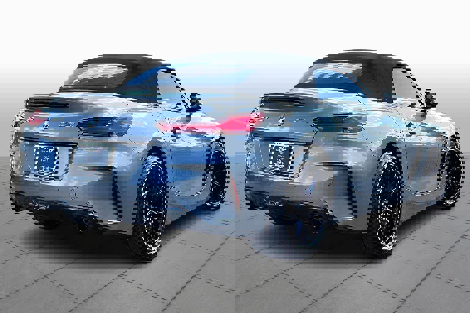 Used 2024 BMW Z4 sDrive30i w/ Shadowloine Package image 3