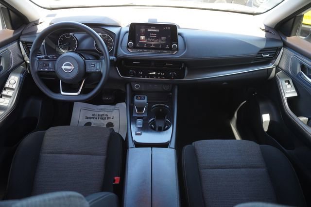 Used 2022 Nissan Rogue SV FWD image 20