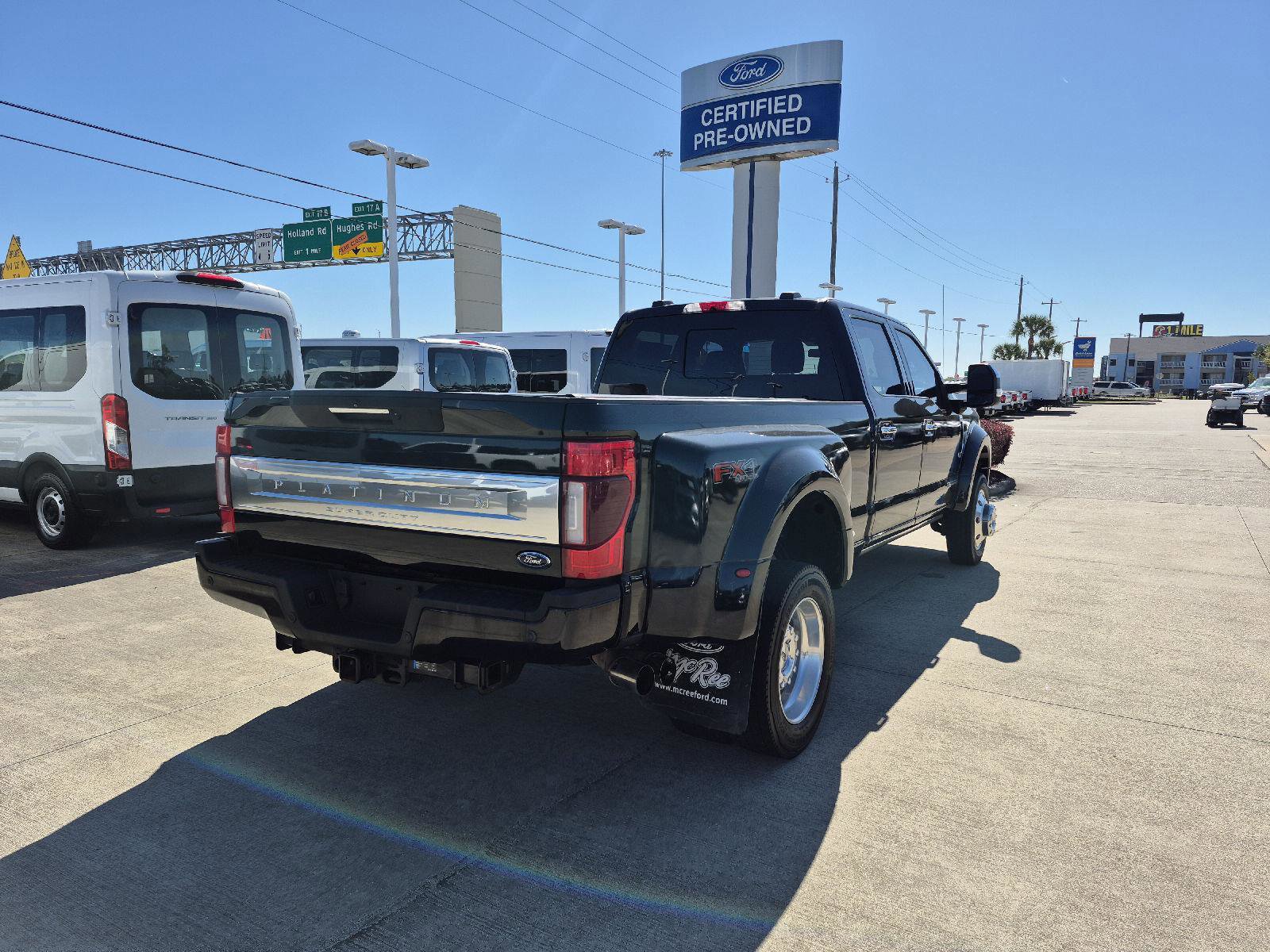 Certified 2021 Ford F450 Platinum w/ FX4 Off-Road Package image 4