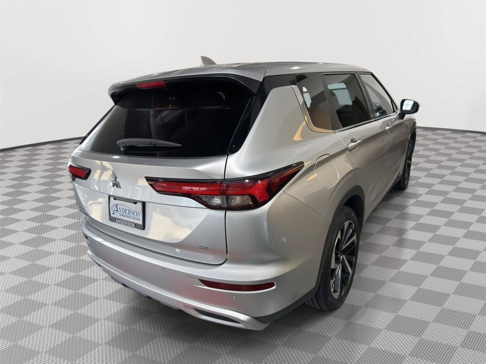 Used 2023 Mitsubishi Outlander SE FWD image 7