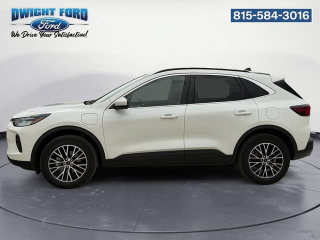 Certified 2025 Ford Escape SE FWD image 2