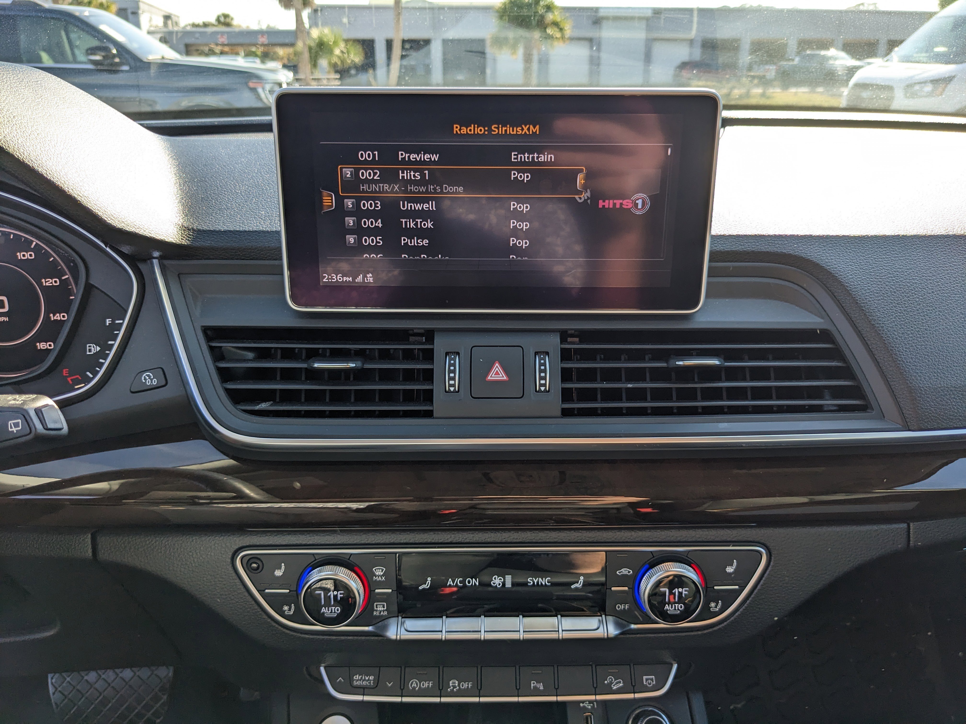 Used 2018 Audi Q5 2.0T Premium Plus w/ Premium Plus Package image 24