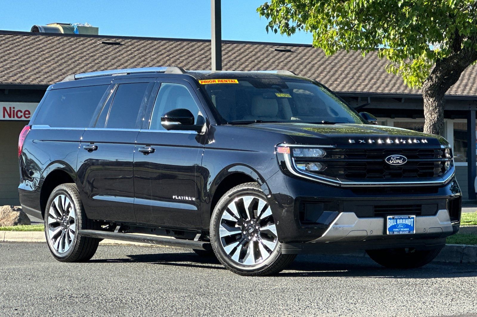 Certified 2025 Ford Expedition Max Platinum w/ Driver's Package image 2