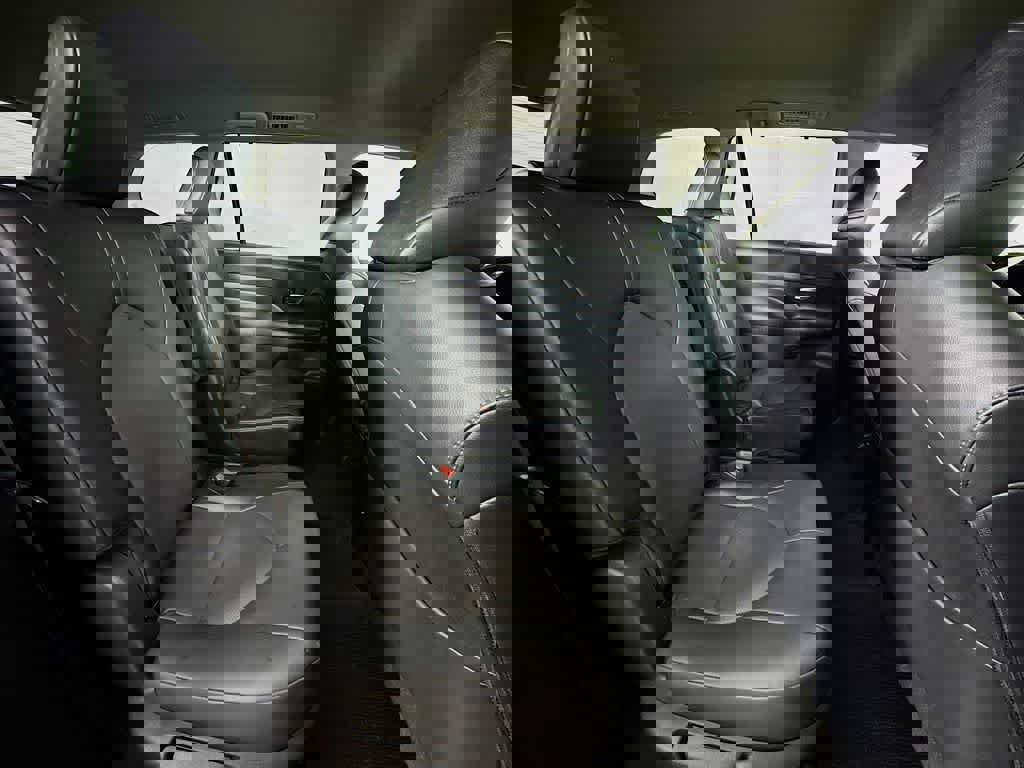 Used 2024 Toyota Grand Highlander XLE image 32