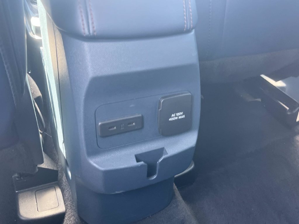 Certified 2025 Ford Maverick Lariat w/ 4K Tow Package AWD/4WD image 22