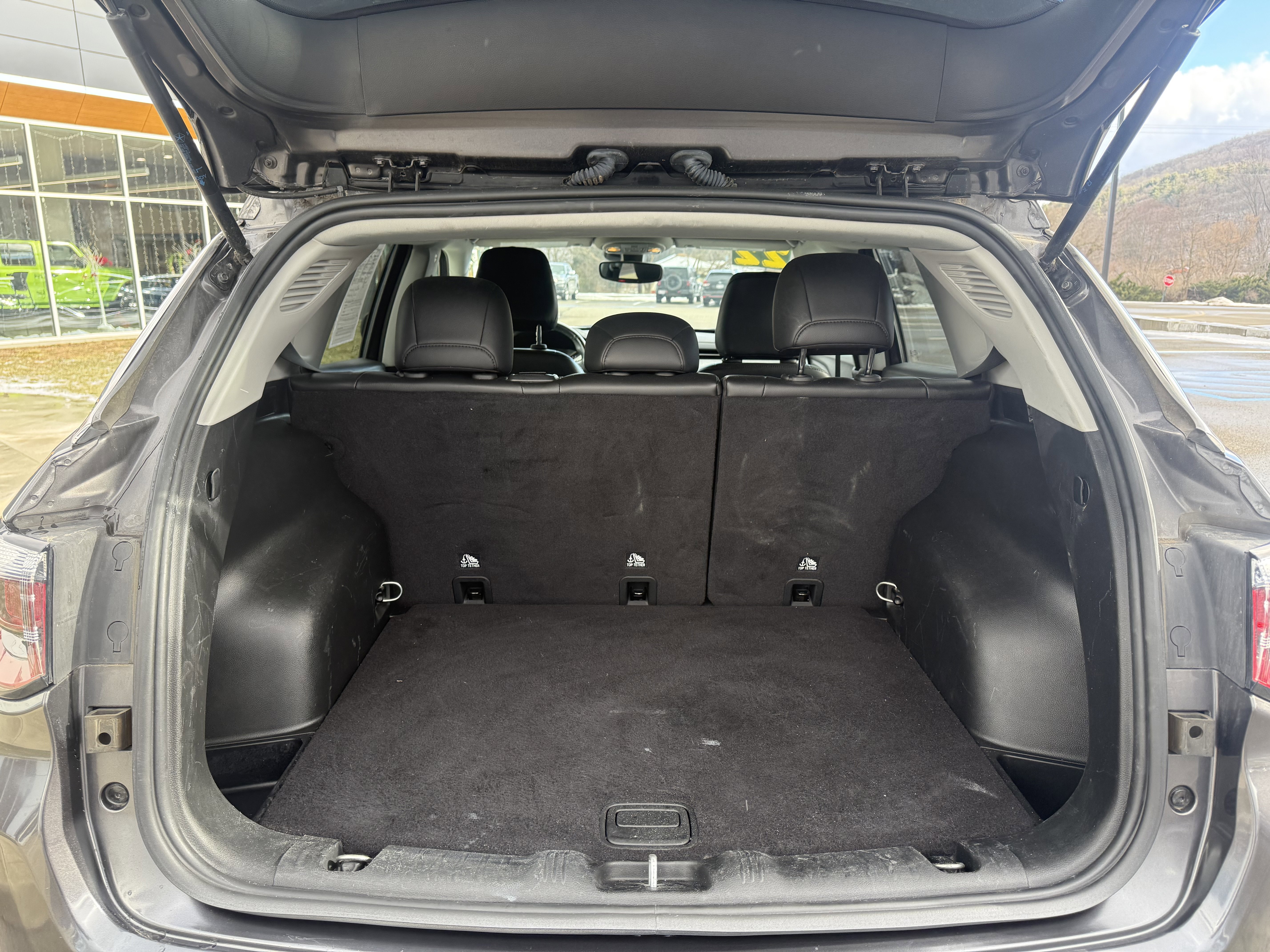 Used 2022 Jeep Compass Latitude image 9