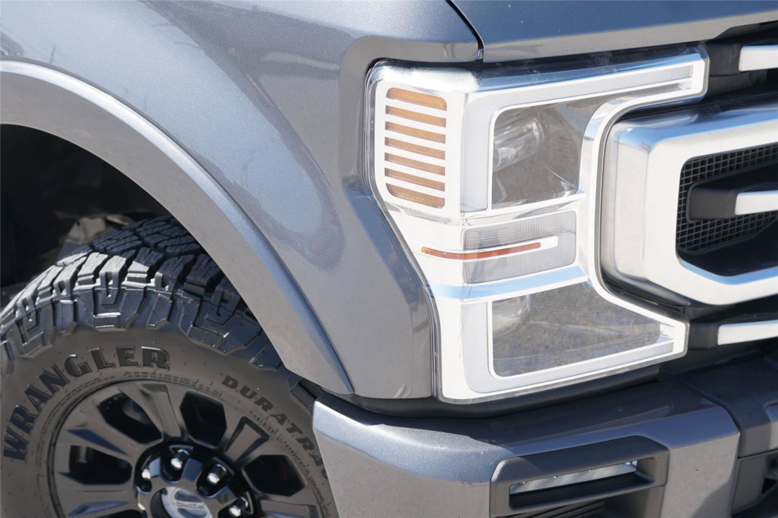 Certified 2021 Ford F250 Platinum w/ Tremor Off-Road Package AWD/4WD image 3