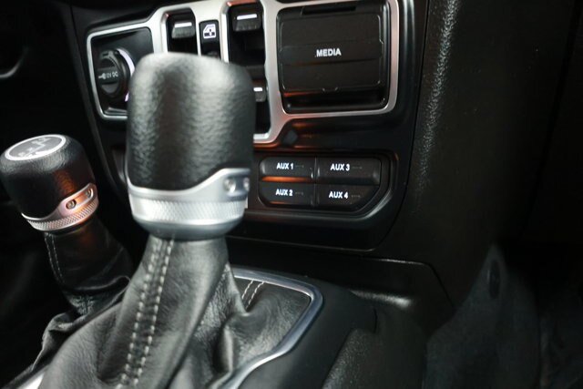 Used 2024 Jeep Wrangler Unlimited Sport AWD/4WD image 34