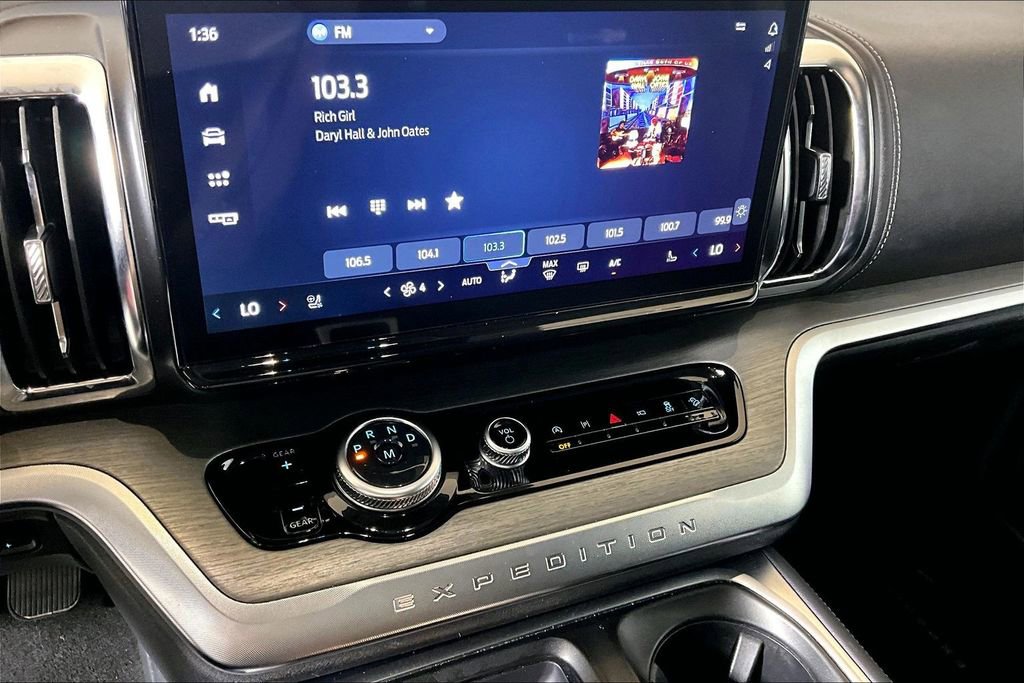 Certified 2025 Ford Expedition Platinum AWD/4WD image 26