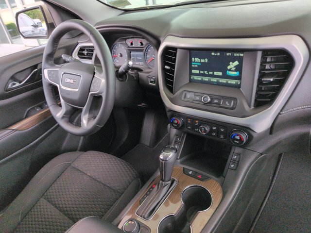 Used 2017 GMC Acadia SLE w/ Driver Alert Package I FWD image 34