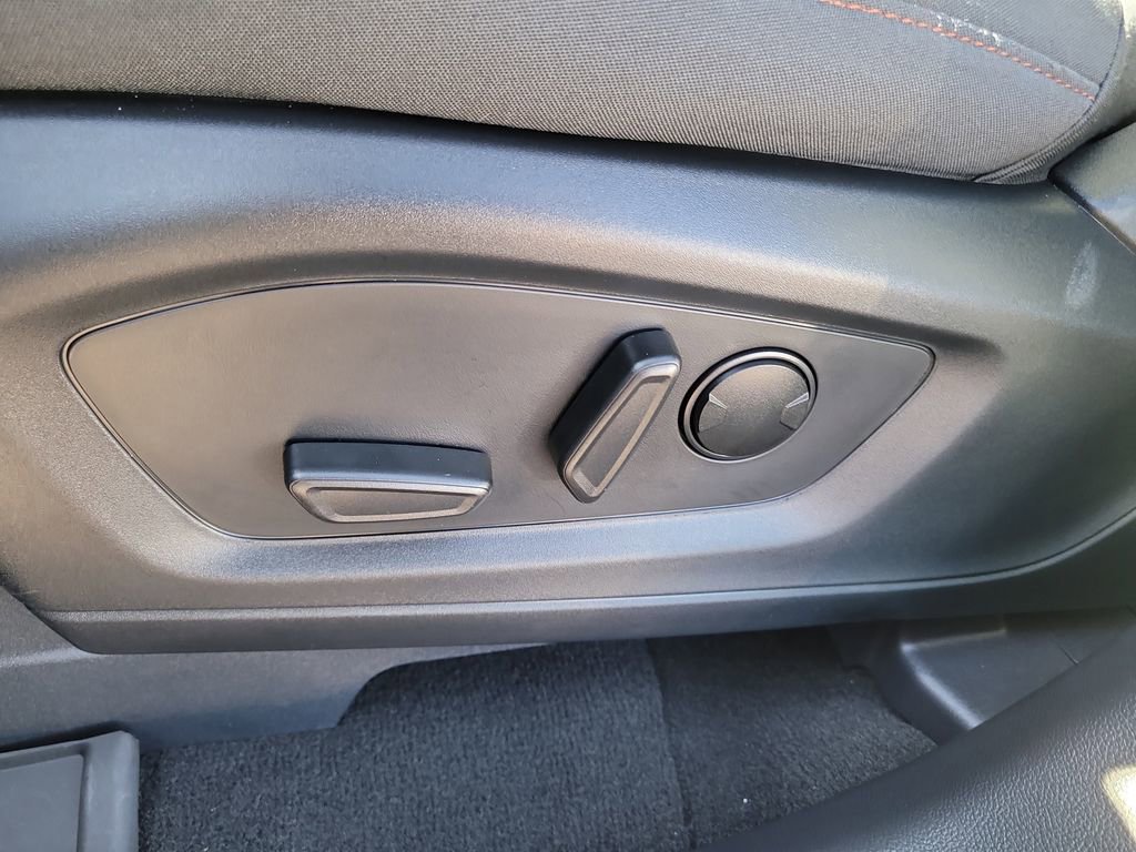 Certified 2025 Ford Explorer Active image 19