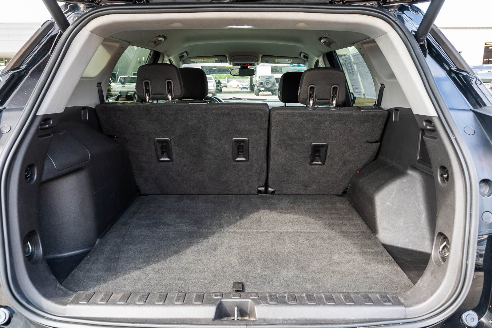 Used 2019 GMC Terrain SLE w/ Driver Convenience Package AWD/4WD image 22