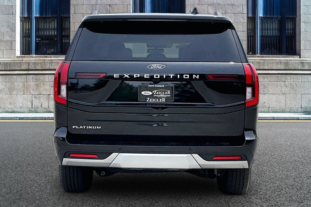 Certified 2025 Ford Expedition Platinum AWD/4WD image 4