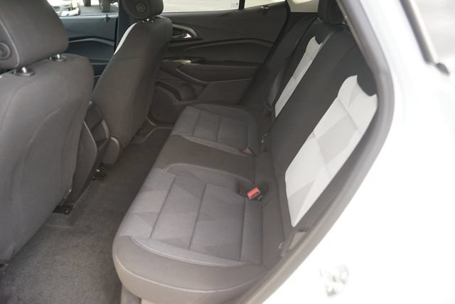 Used 2025 Chevrolet Trax LS w/ LS Convenience Package FWD image 12