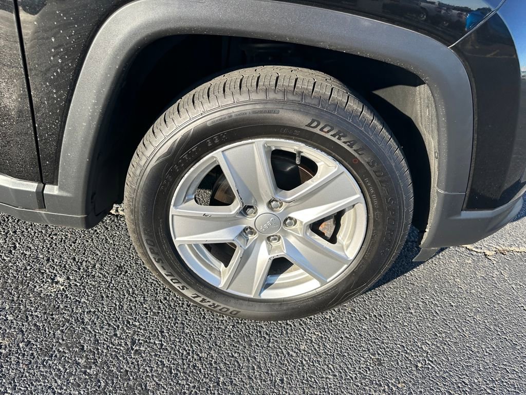 Used 2022 Jeep Compass Latitude image 19