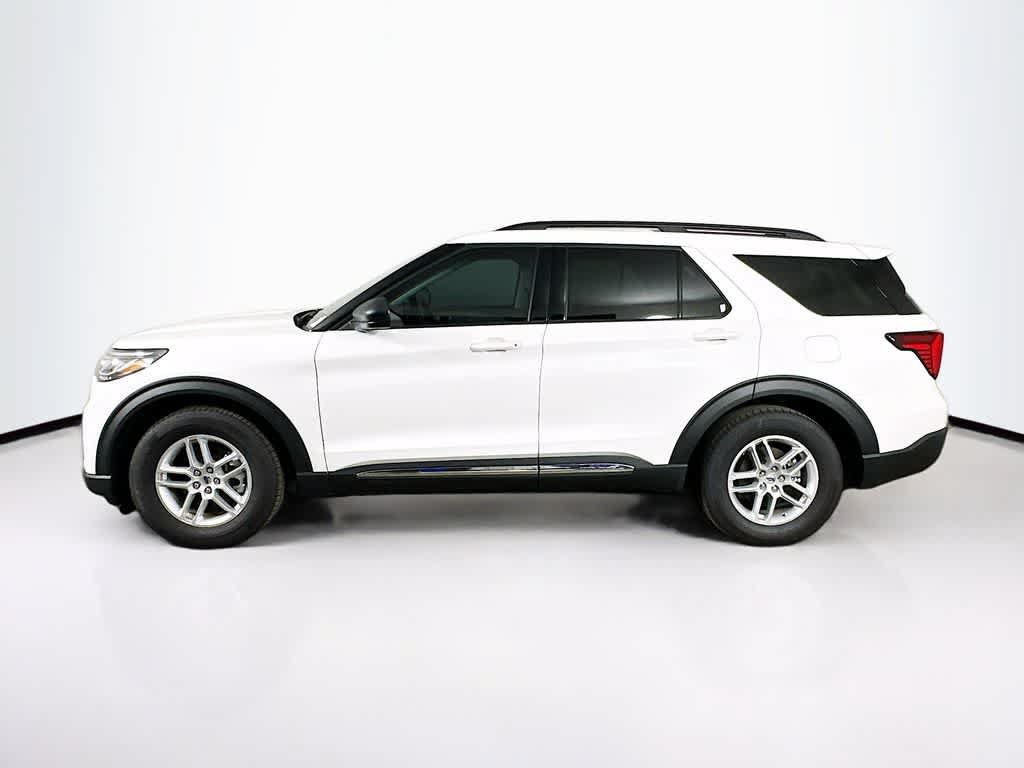 Certified 2025 Ford Explorer Active w/ Active Comfort Package RWD image 3