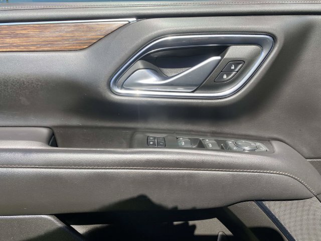 Used 2022 Chevrolet Tahoe High Country AWD/4WD image 18