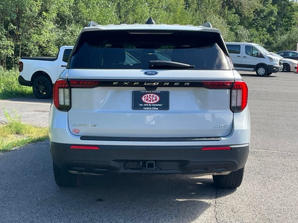 Certified 2025 Ford Explorer Active AWD/4WD image 28
