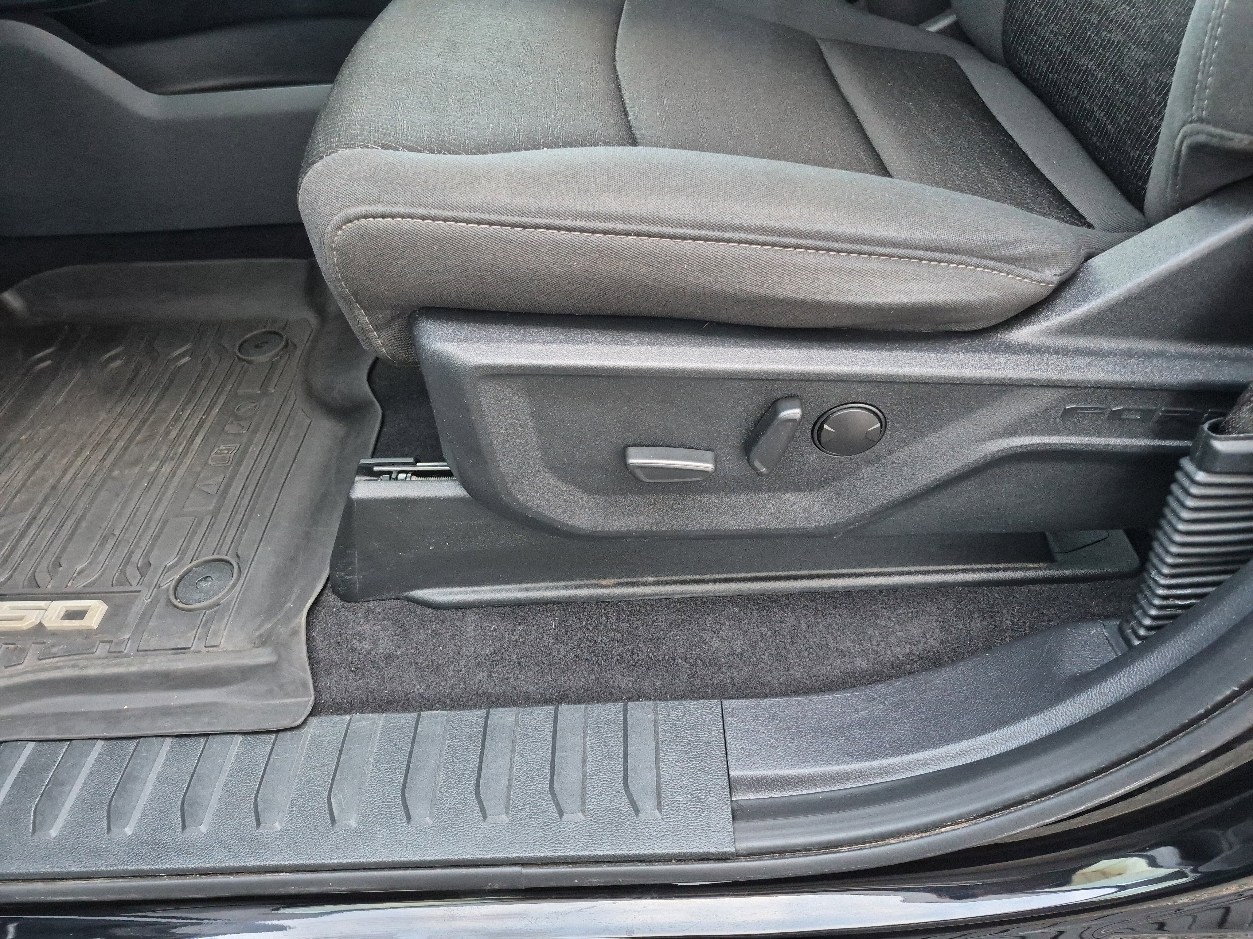 Certified 2023 Ford F150 XLT w/ Equipment Group 302A High image 13