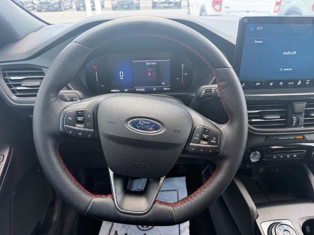 Certified 2025 Ford Escape ST-Line w/ Tech Pack #1 AWD/4WD image 15