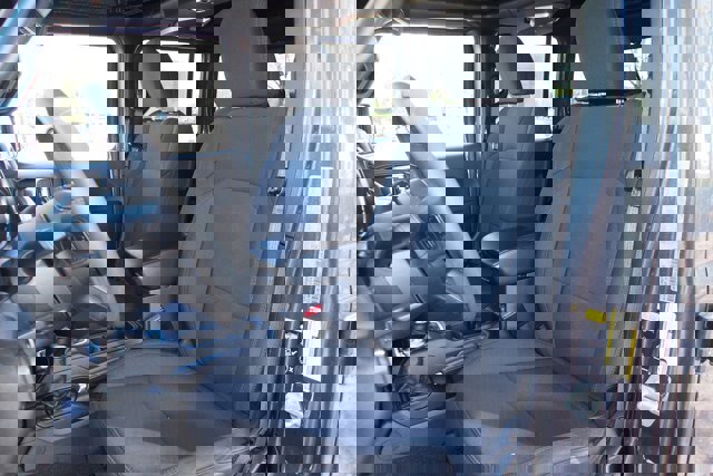 Used 2023 Jeep Wrangler Unlimited Sport image 16