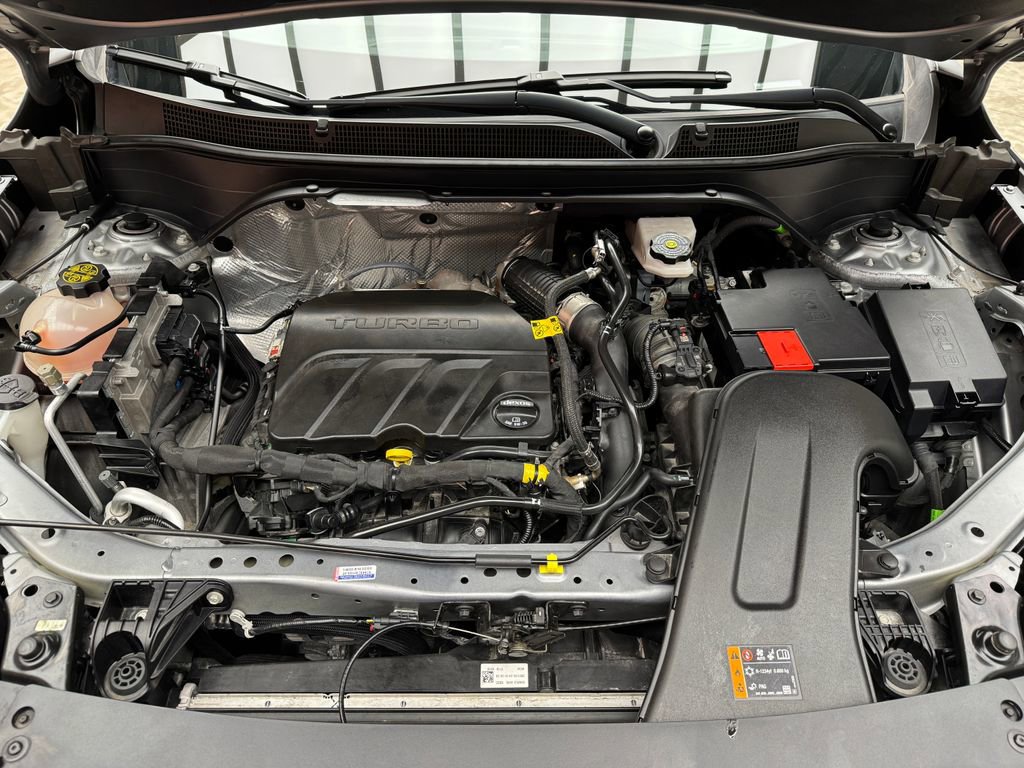 Used 2024 Chevrolet Trax LT w/ LT Convenience Package image 31