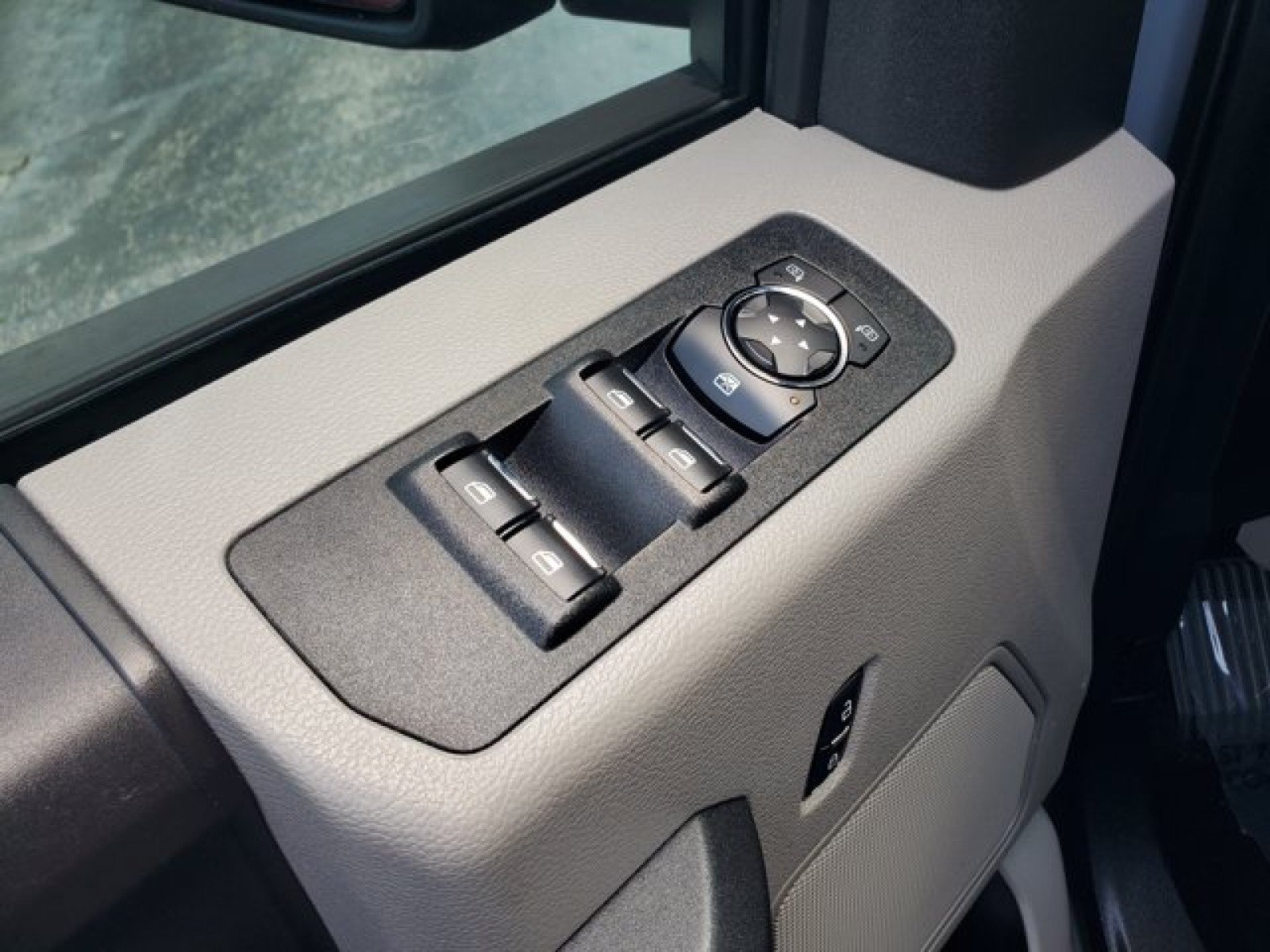 Certified 2019 Ford F150 XL w/ Equipment Group 101A Mid RWD image 13