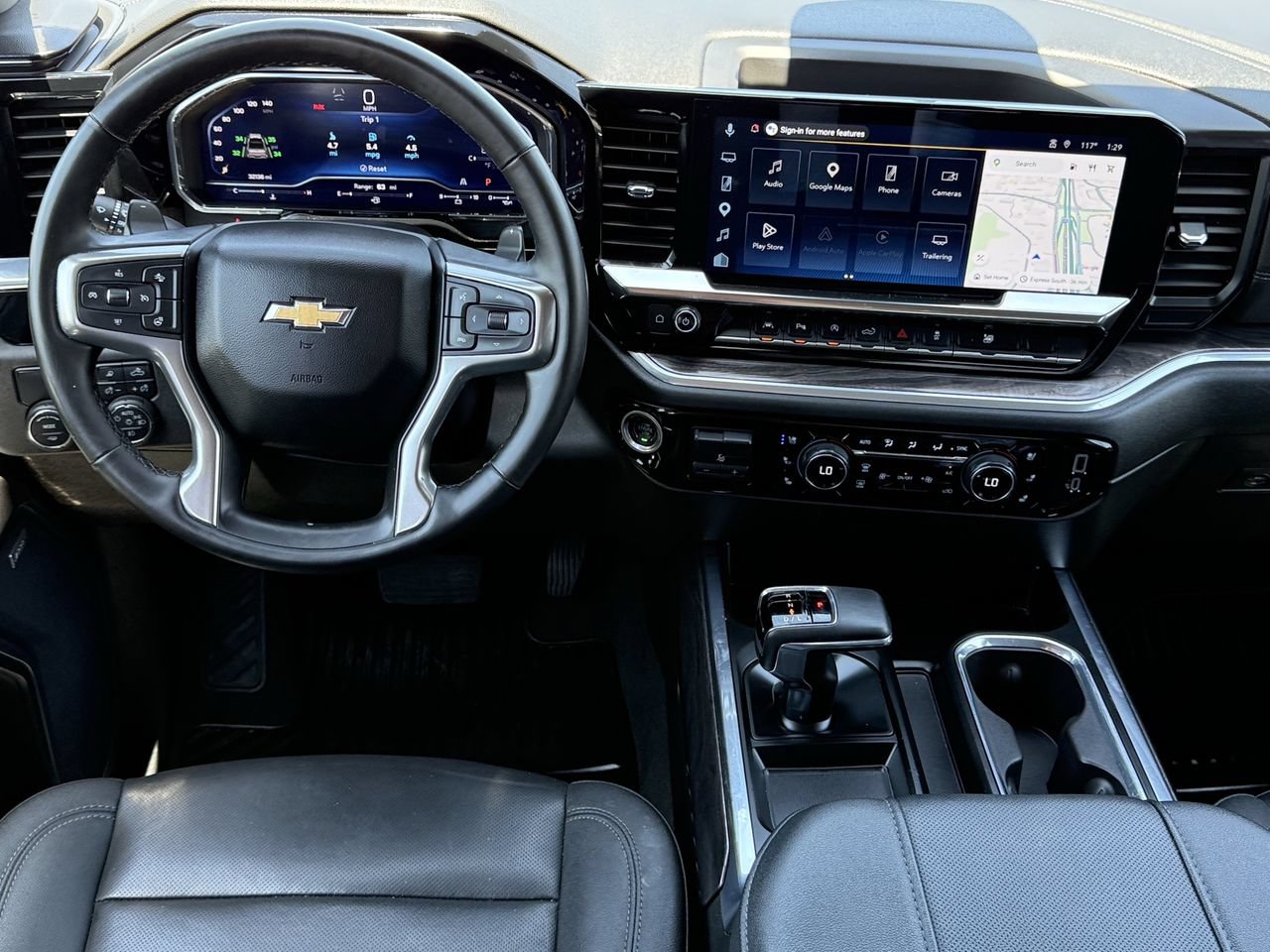 Used 2025 Chevrolet Silverado 1500 LTZ w/ LTZ Convenience Package II RWD image 12